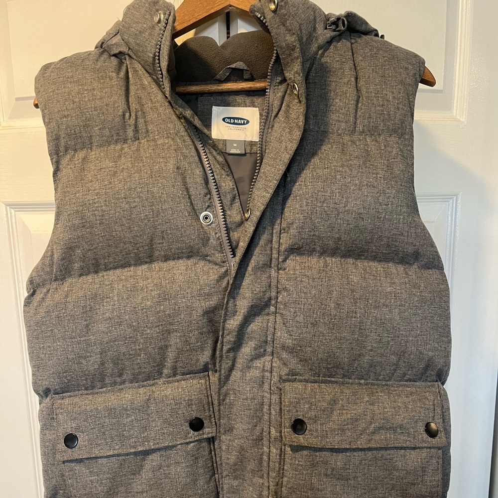 Old Navy Men's Medium Gray Puffer Vest